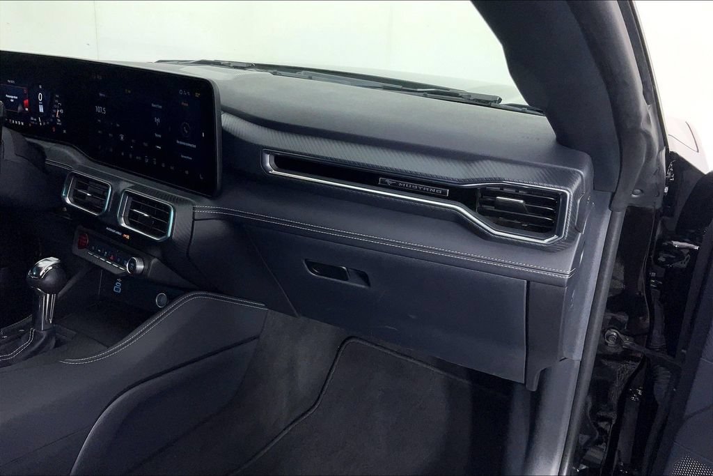 Used 2025 Ford Mustang GT Premium RWD image 18