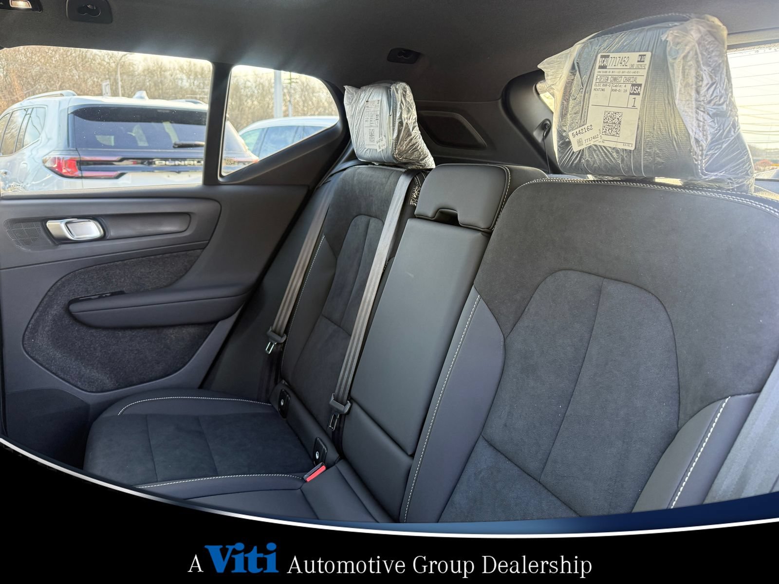 Used 2026 Volvo XC40 B5 Ultra w/ Protection Package Premier AWD/4WD image 15