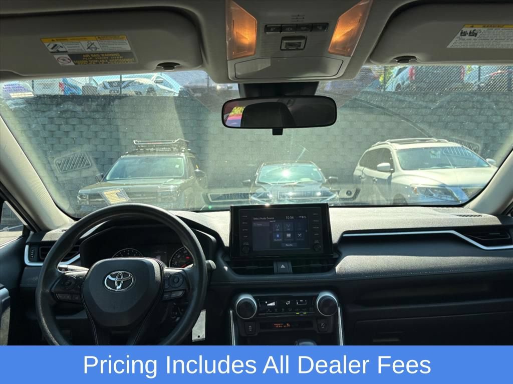 Used 2019 Toyota RAV4 LE AWD/4WD image 7