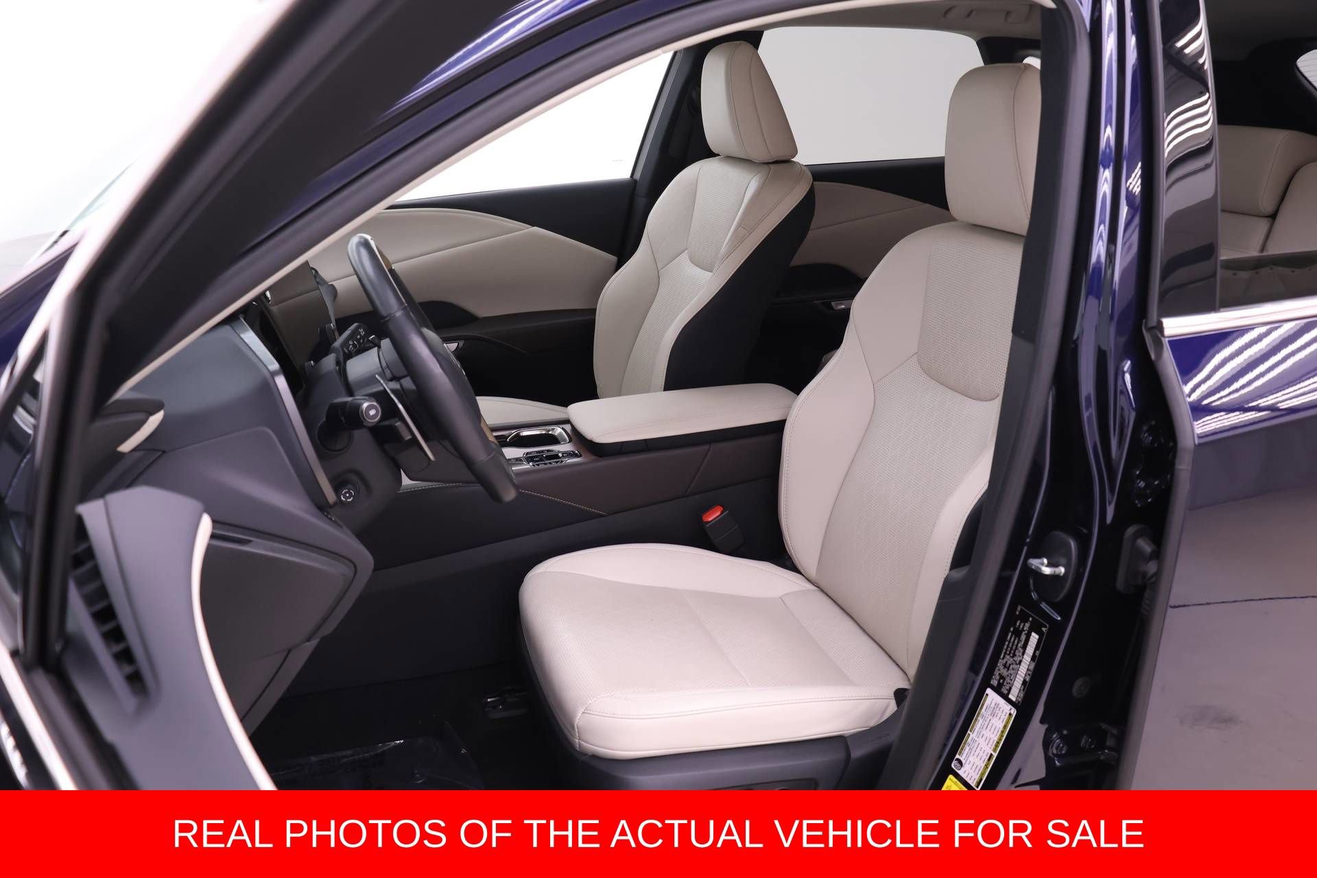 Used 2023 Lexus RX 350 Premium Plus w/ Cold Area Package AWD/4WD image 4