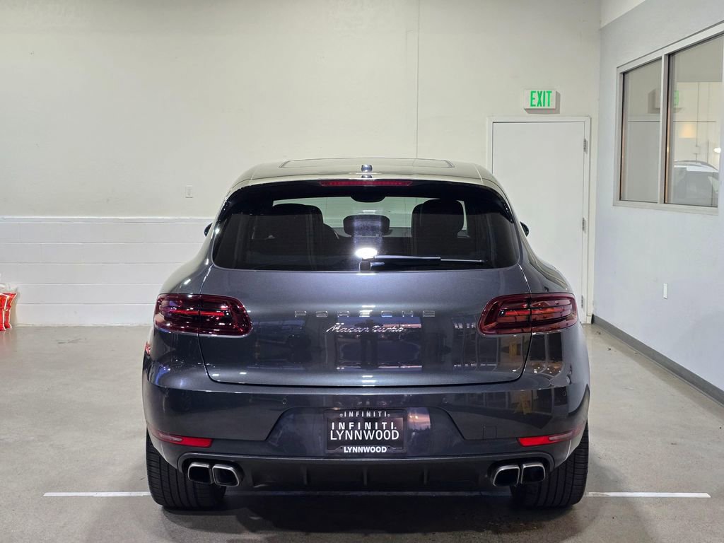 Used 2017 Porsche Macan Turbo image 8