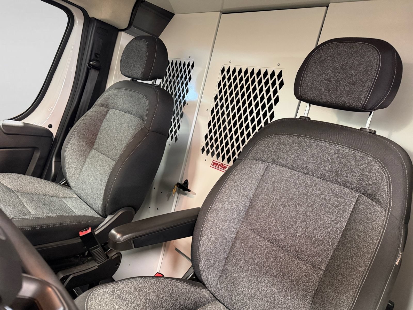 Used 2023 RAM ProMaster 2500 w/ Interior LED Lighting Group FWD image 22