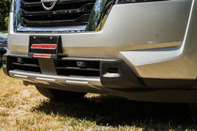 New 2025 Nissan Pathfinder SL w/ SL Premium Package image 14