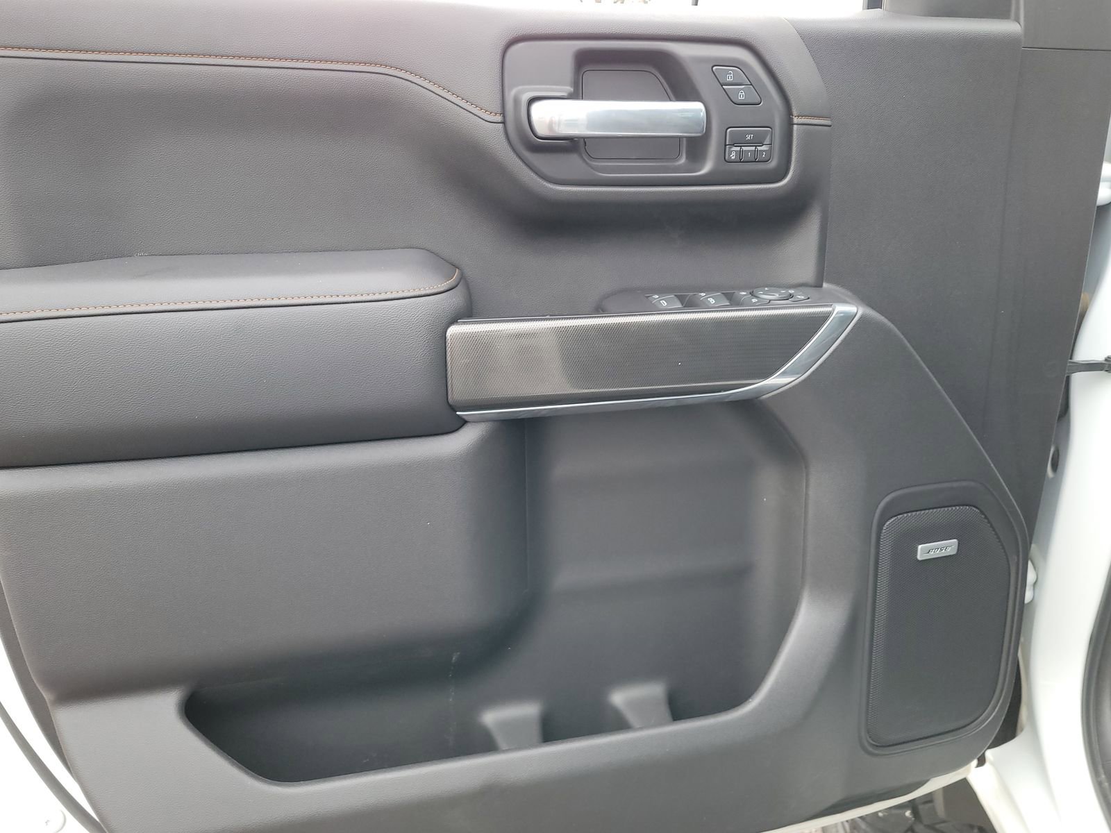 Used 2019 GMC Sierra 1500 AT4 w/ AT4 Premium Package image 10