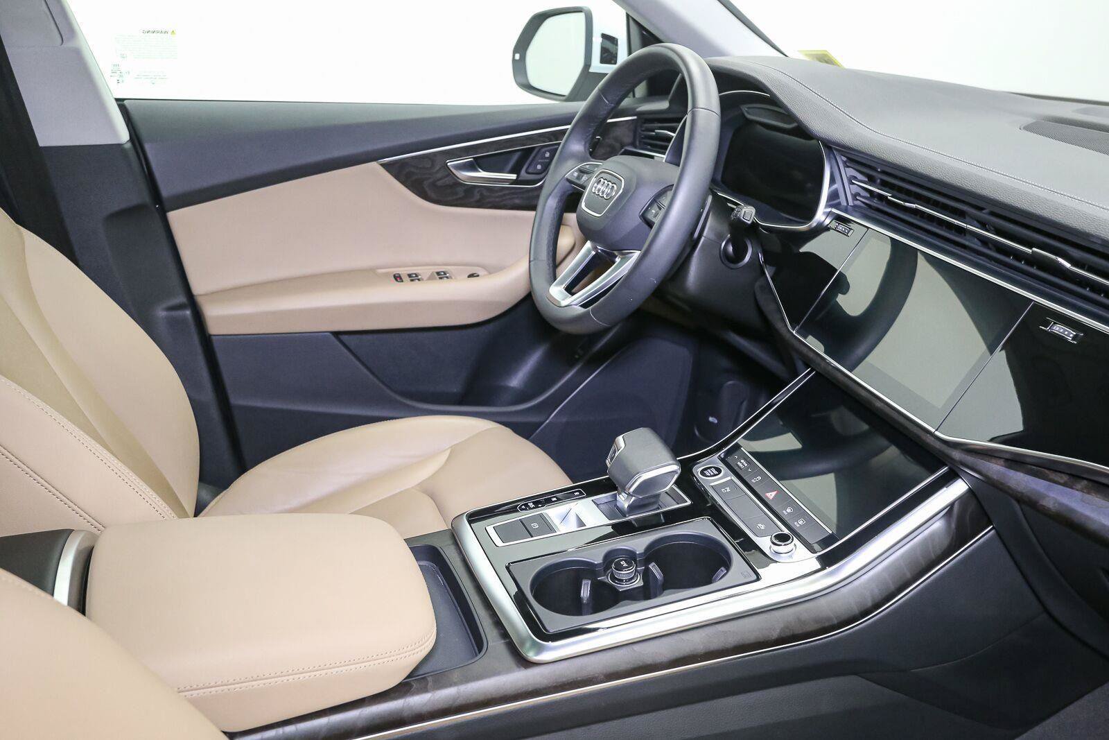 Used 2023 Audi Q8 Premium w/ Convenience Package AWD/4WD image 20