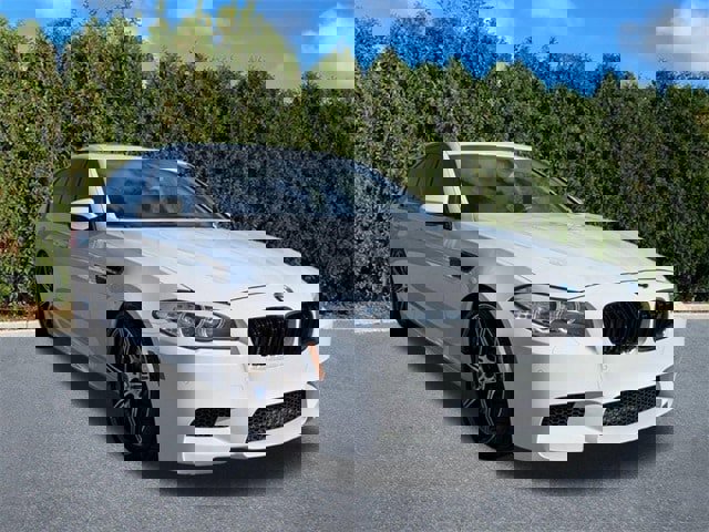 Used 2013 BMW M5 image 3