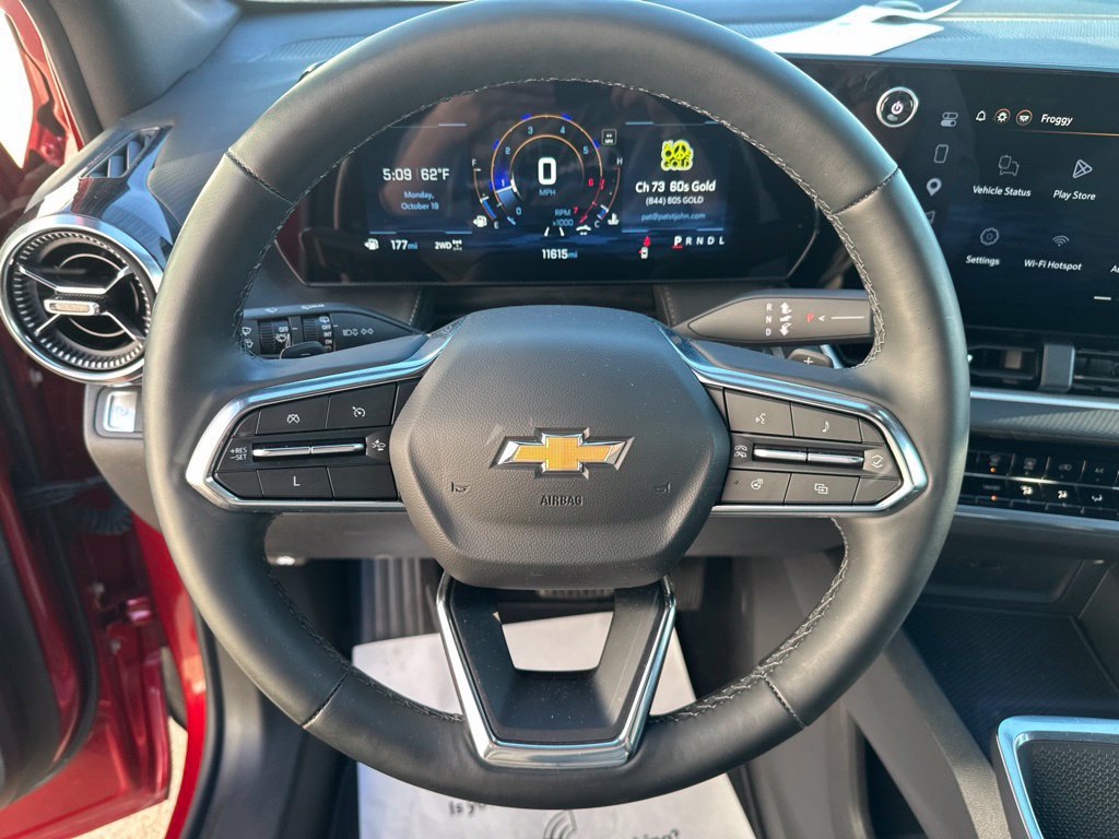 Used 2025 Chevrolet Equinox LT AWD/4WD image 15