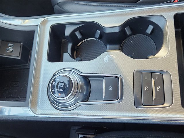 Used 2022 Ford Edge Titanium image 21