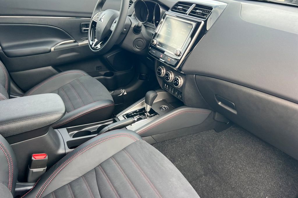 New 2026 Mitsubishi Outlander Sport SE AWD/4WD image 17