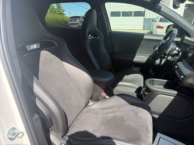 Used 2025 Hyundai Ioniq 5 N AWD/4WD image 32