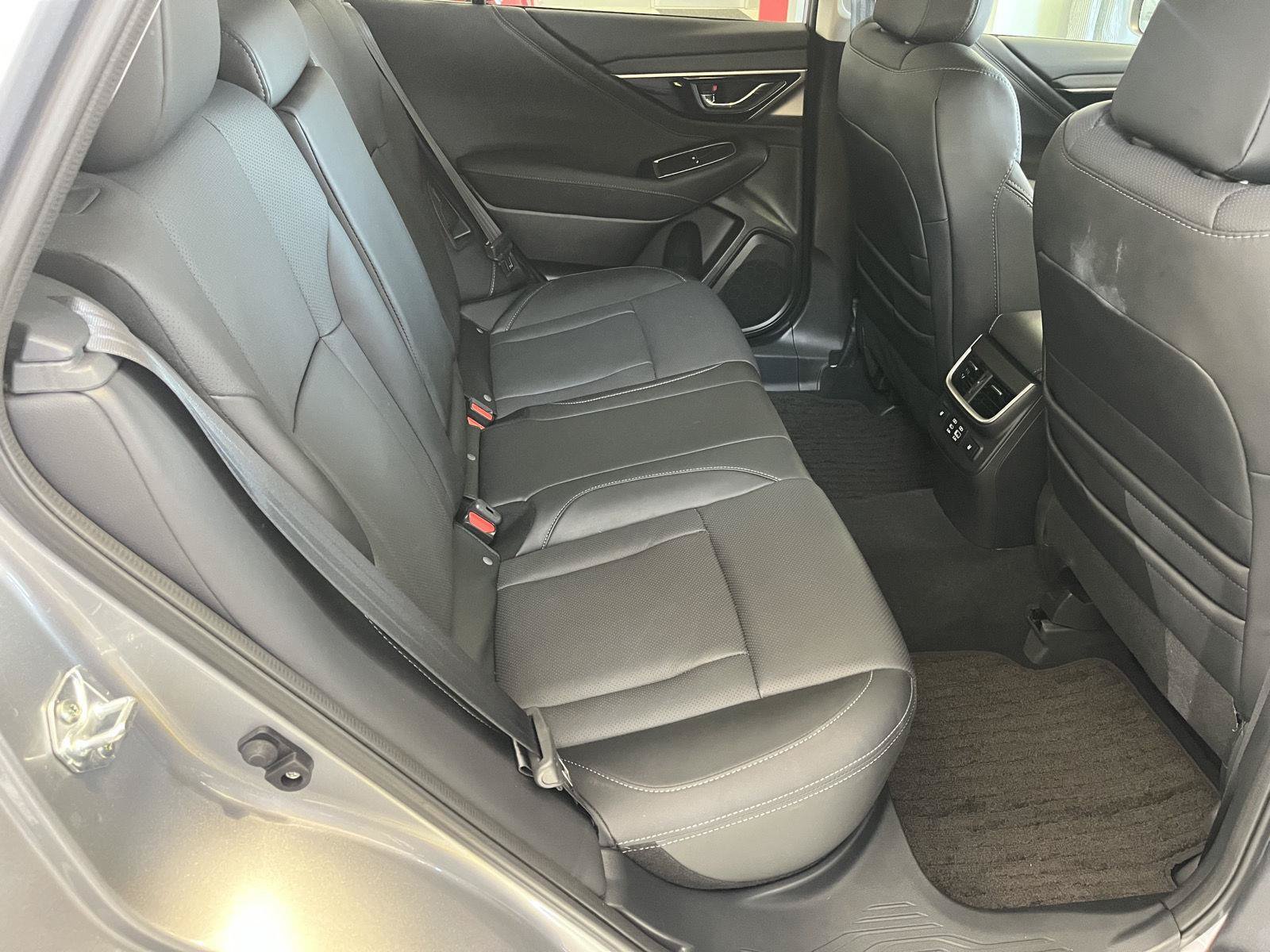 Certified 2025 Subaru Outback Limited AWD/4WD image 19