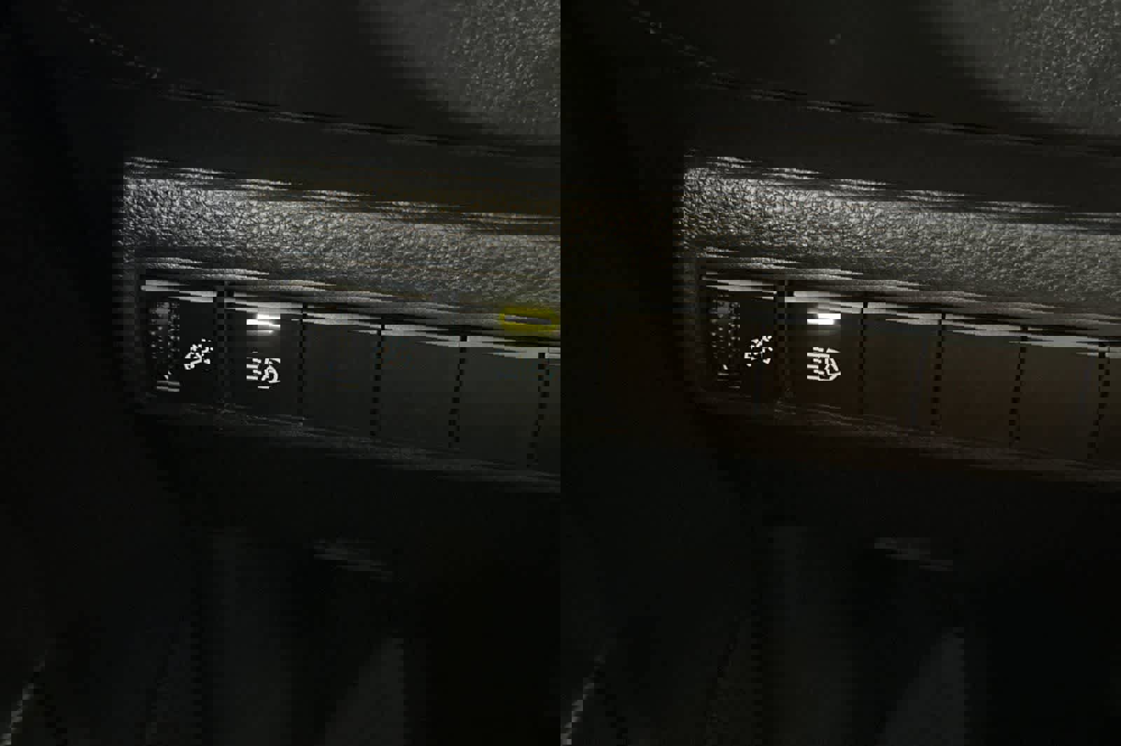 Used 2024 Toyota Corolla LE image 30