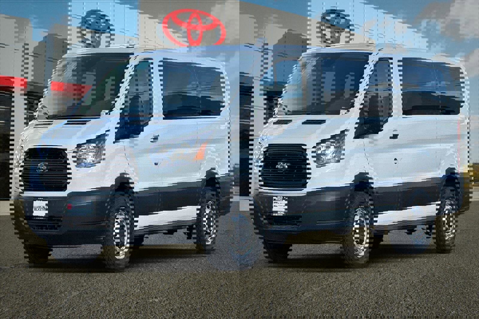 Used 2019 Ford Transit 150 XL image 7