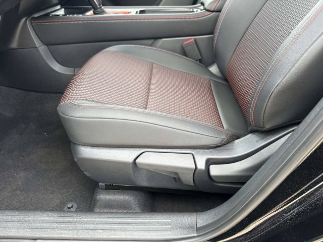 New 2027 Nissan Kicks SR FWD image 19
