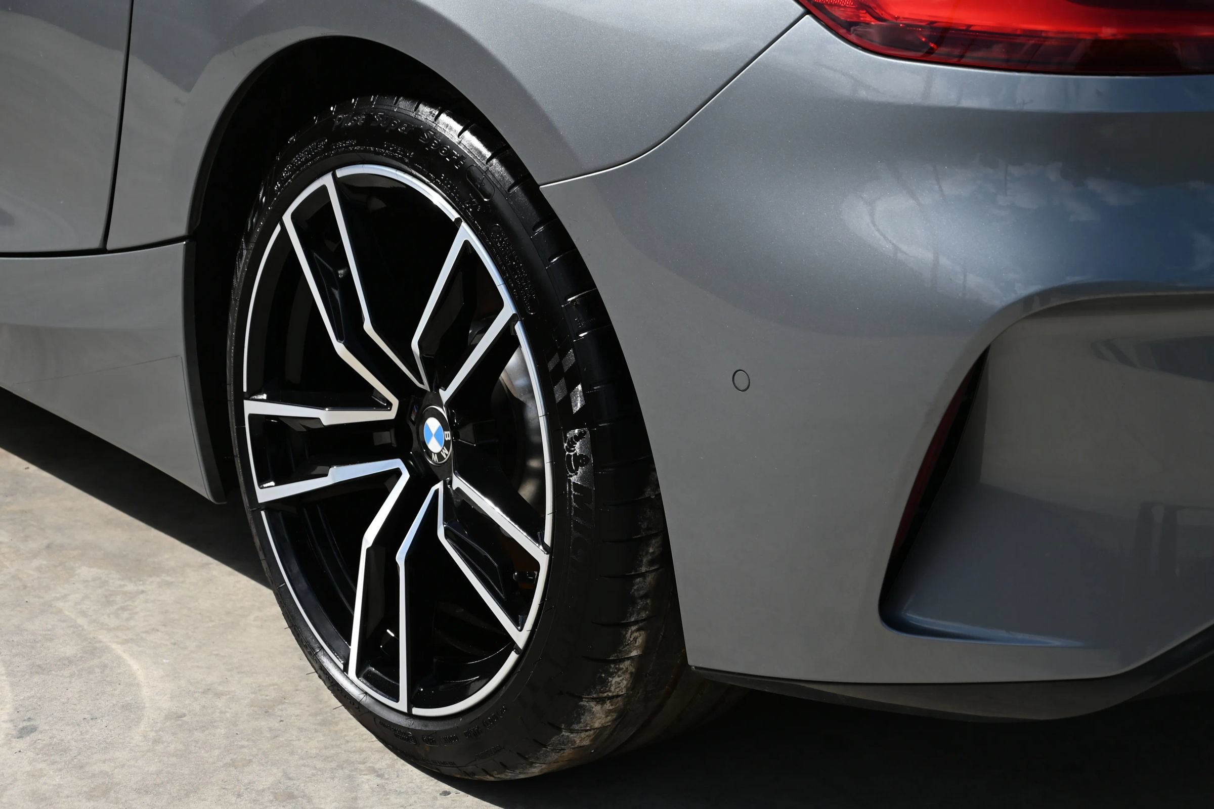 Used 2024 BMW Z4 sDrive30i w/ Premium Package RWD image 10