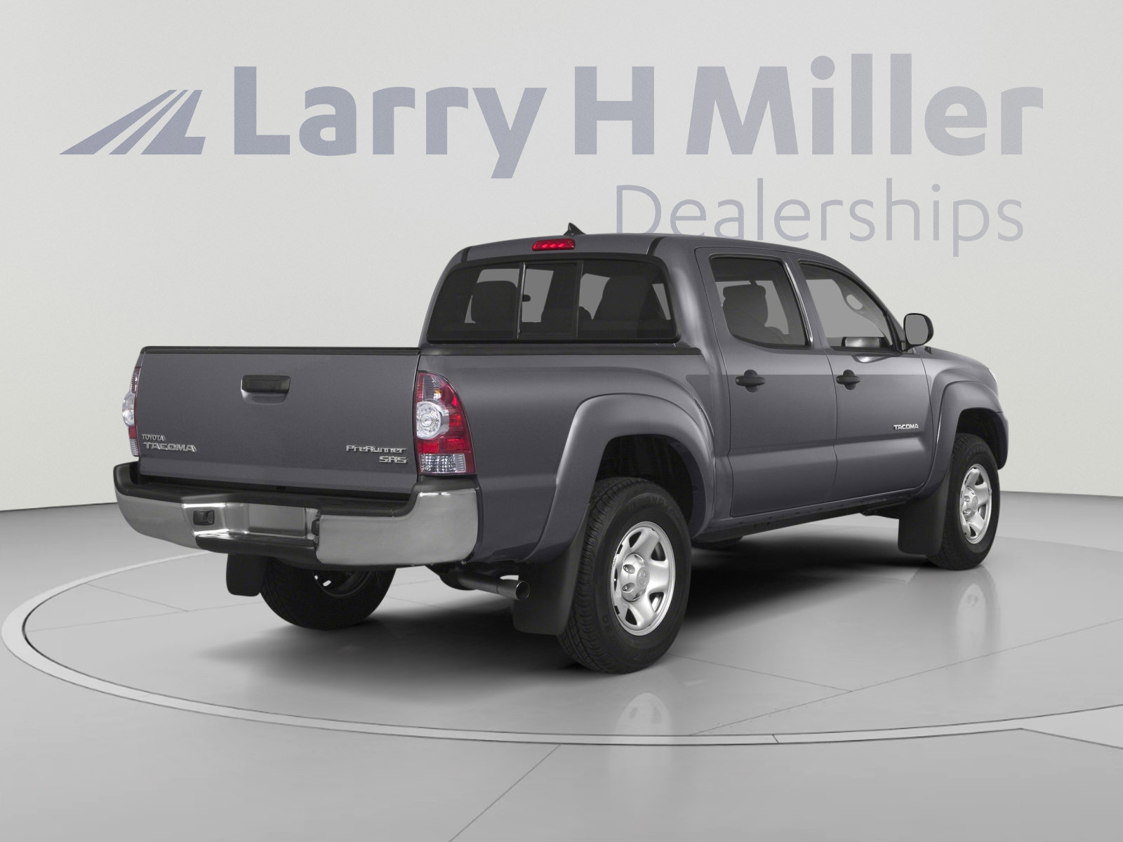 Used 2015 Toyota Tacoma 4x4 Double Cab w/ TRD Off-Road Package image 2
