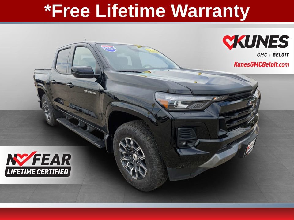 Used 2024 Chevrolet Colorado Z71 w/ Z71 Convenience Package 2
