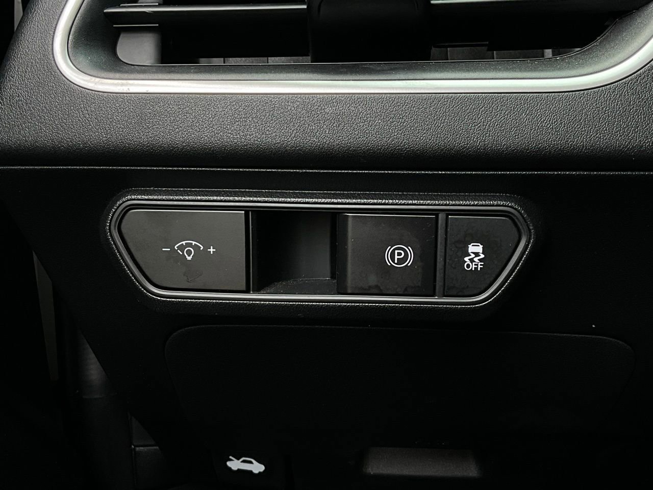 Used 2025 Kia K4 LXS image 21