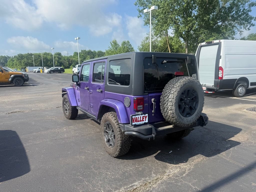 Used 2016 Jeep Wrangler Unlimited Sahara AWD/4WD image 4
