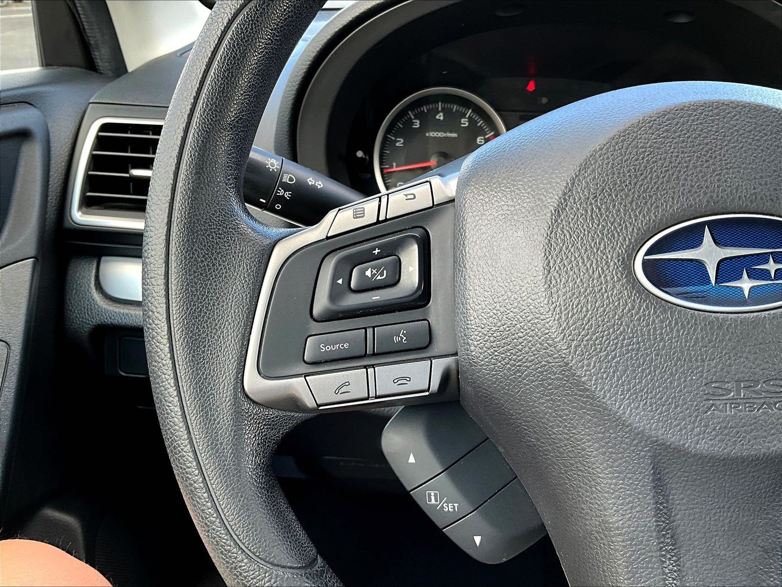 Used 2016 Subaru Forester 2.5i Premium w/ Popular Package #2 AWD/4WD image 10