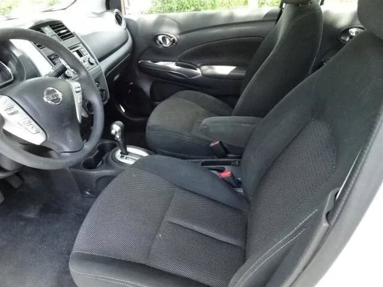 Used 2018 Nissan Versa SV image 31