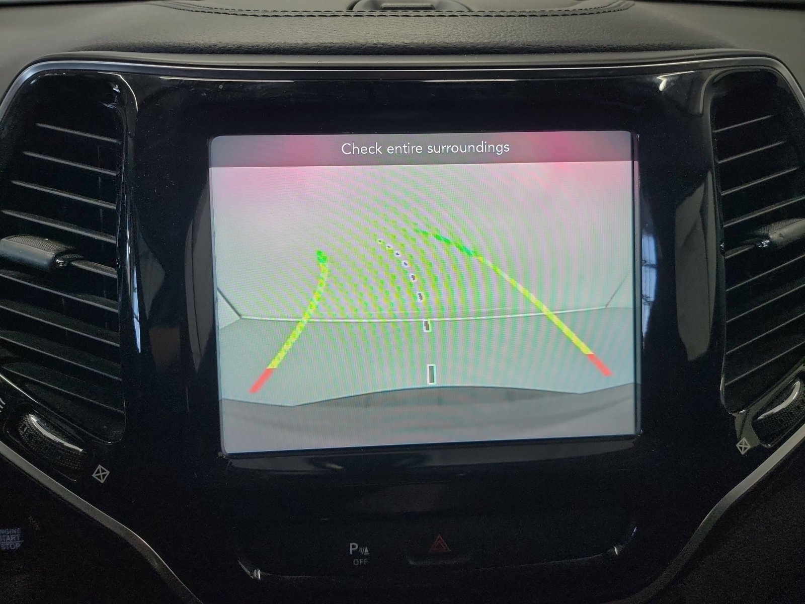 Used 2019 Jeep Cherokee Limited AWD/4WD image 23