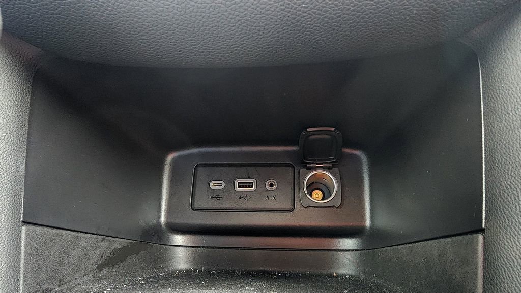 Used 2019 Chevrolet Equinox LT image 37