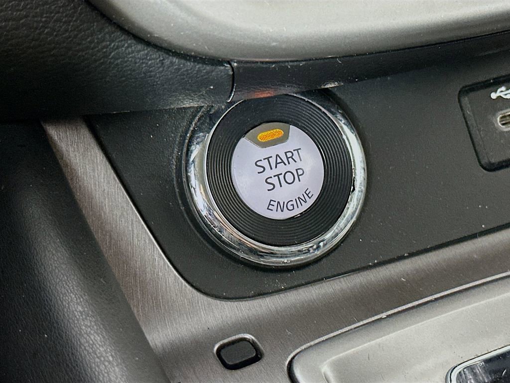 Used 2020 Nissan Murano SV image 19