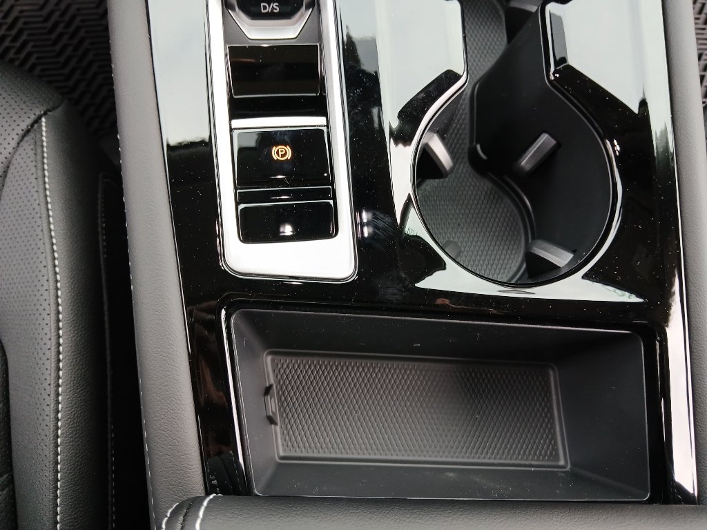 New 2026 Volkswagen Atlas SE FWD image 17