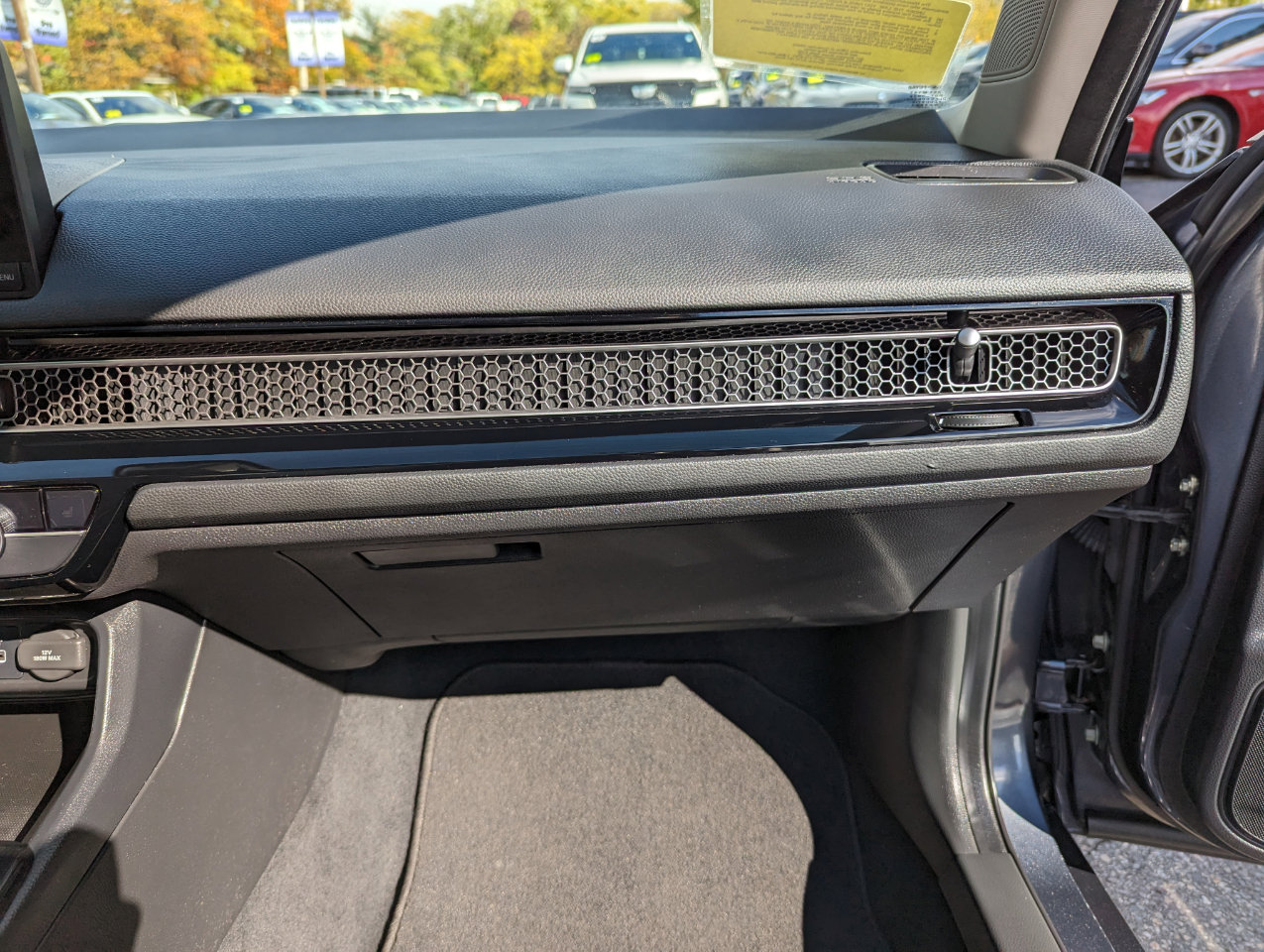 Used 2022 Honda Civic EX image 32