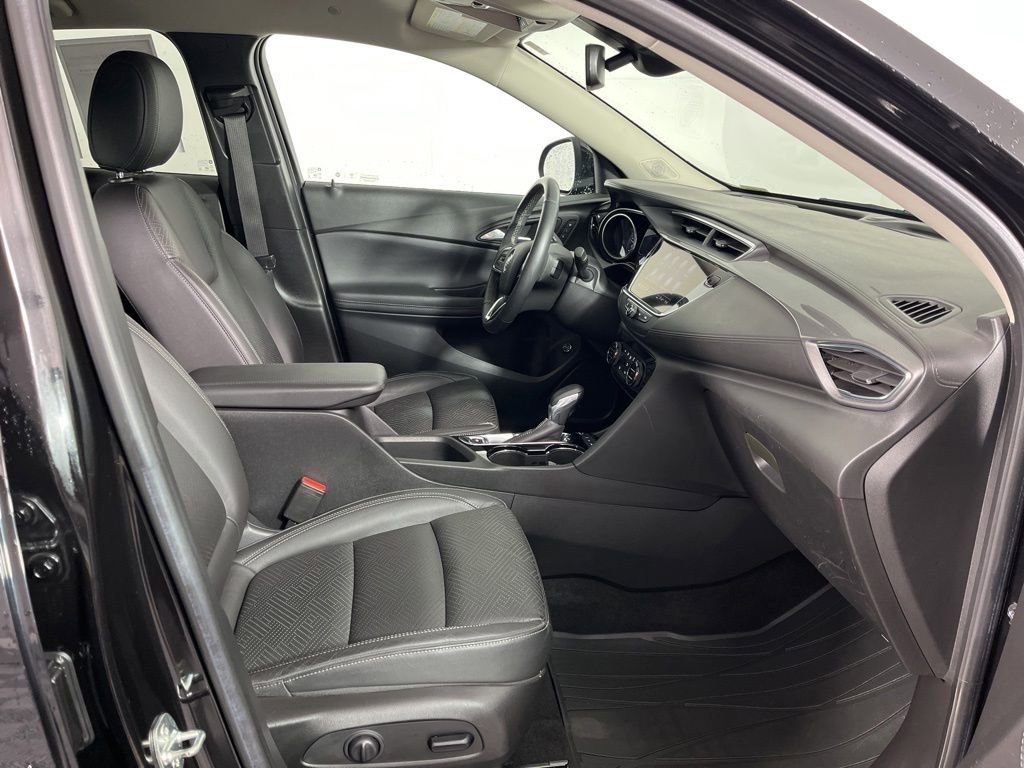 Used 2021 Buick Encore GX Essence AWD/4WD image 7