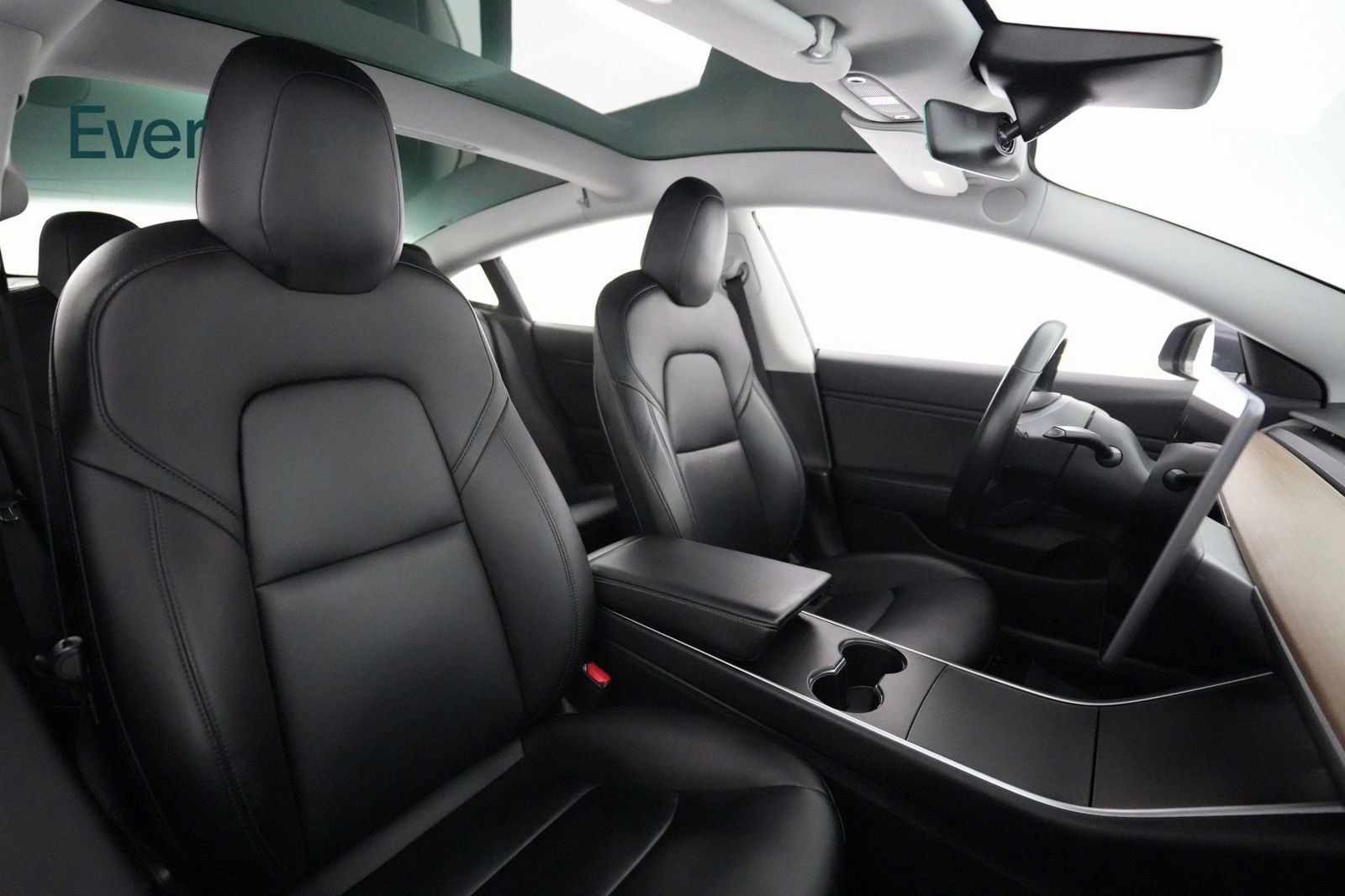 Used 2019 Tesla Model 3 Standard Range Plus image 8