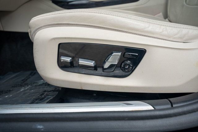 Used 2019 BMW 740i w/ Executive Package RWD image 15