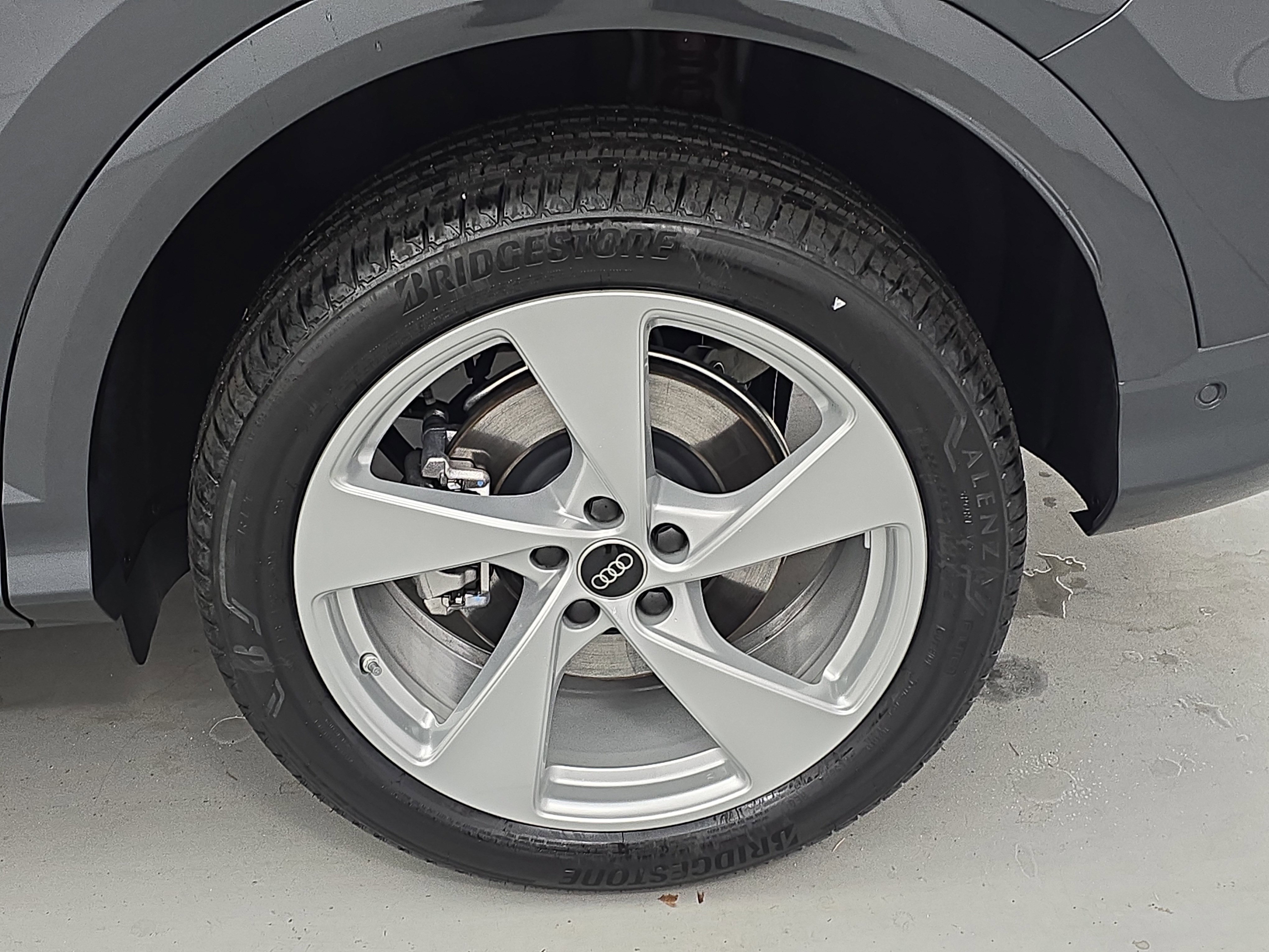 New 2025 Audi Q5 Premium Plus image 33
