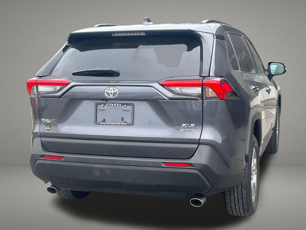 Used 2025 Toyota RAV4 XLE AWD/4WD image 5