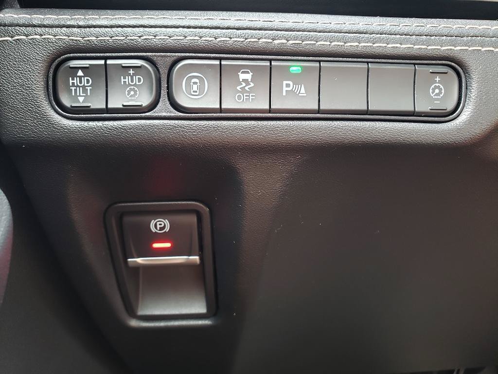 Certified 2026 Acura MDX w/ Advance Package AWD/4WD image 25