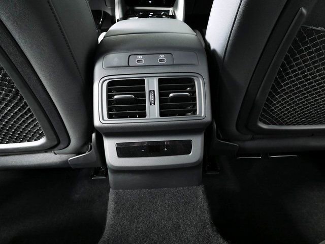Used 2025 Audi Q5 Premium Plus w/ Premium Plus AWD/4WD image 21