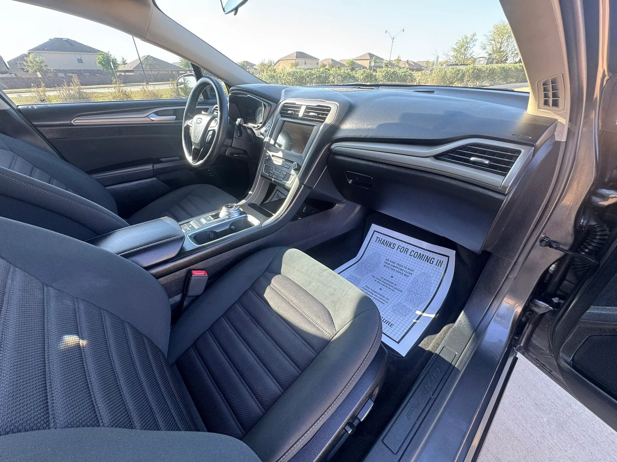 Used 2018 Ford Fusion SE image 36