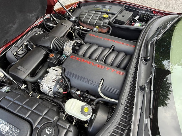 Used 2003 Chevrolet Corvette Convertible w/ Preferred Equipment Group1 RWD image 9