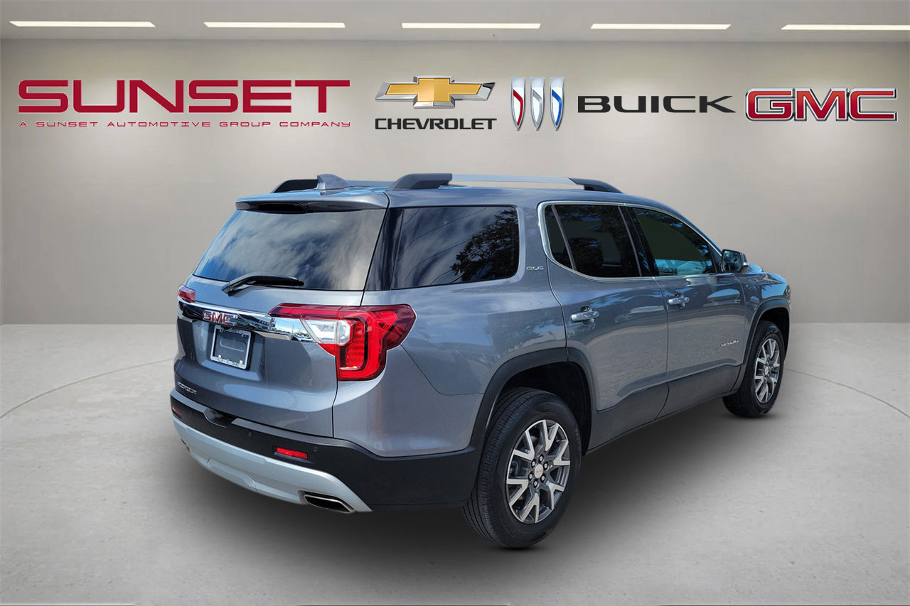 Certified 2022 GMC Acadia SLE w/ Driver Convenience Package image 4