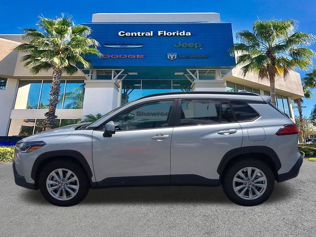 Used 2023 Toyota Corolla Cross LE FWD image 8