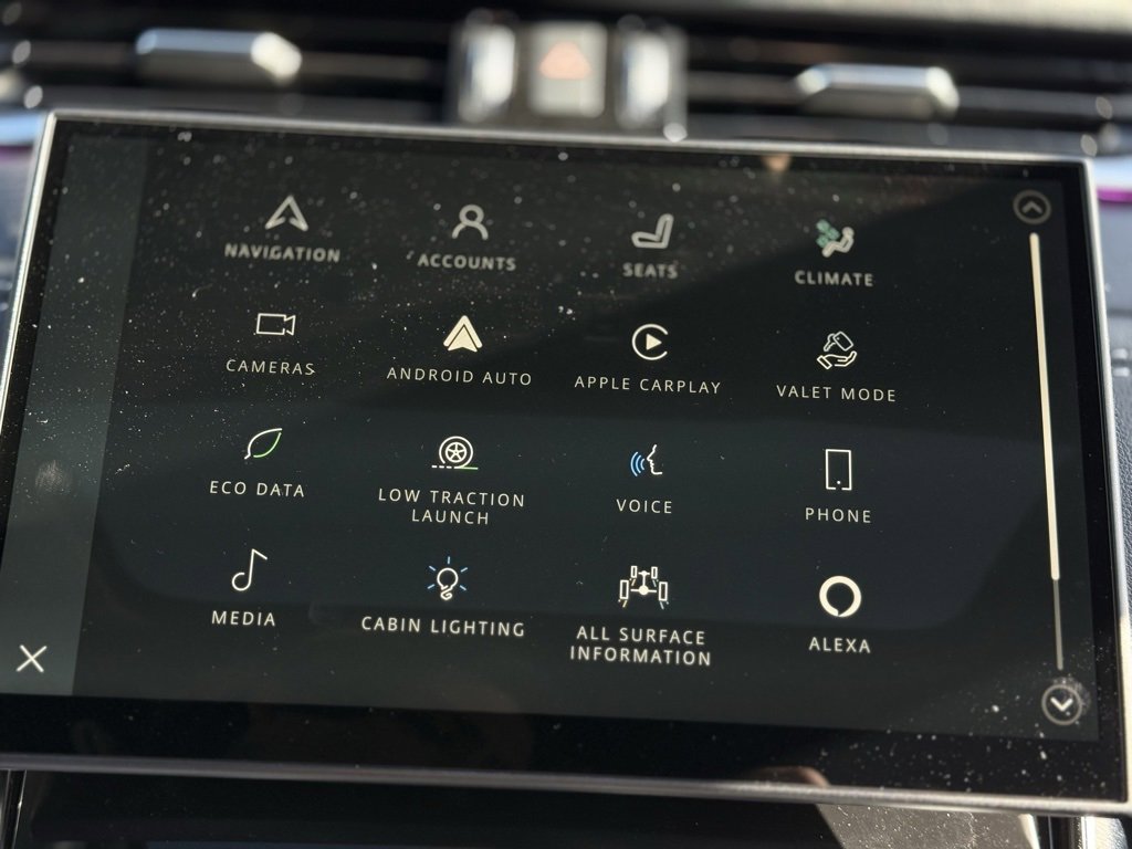 Certified 2024 Jaguar XF R-Dynamic SE image 21