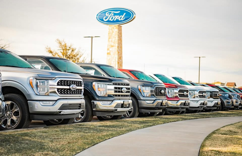 Used 2020 Ford F150 Lariat AWD/4WD image 6