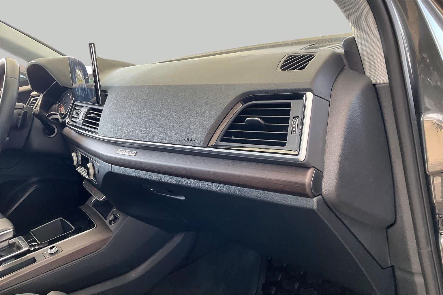 Used 2024 Audi Q5 2.0T Premium AWD/4WD image 19