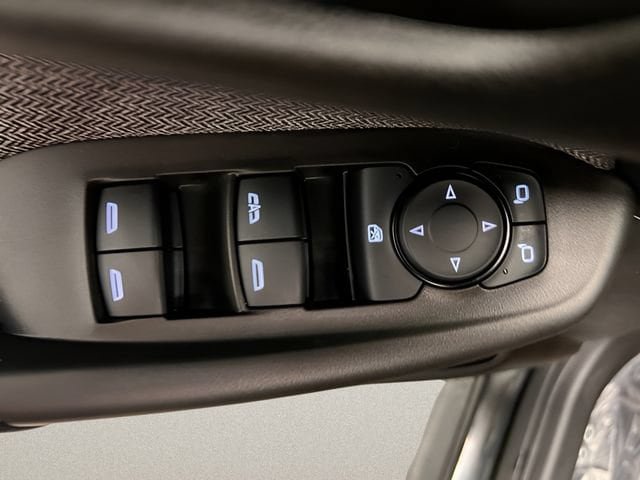 Certified 2025 Chevrolet TrailBlazer LS AWD/4WD image 16