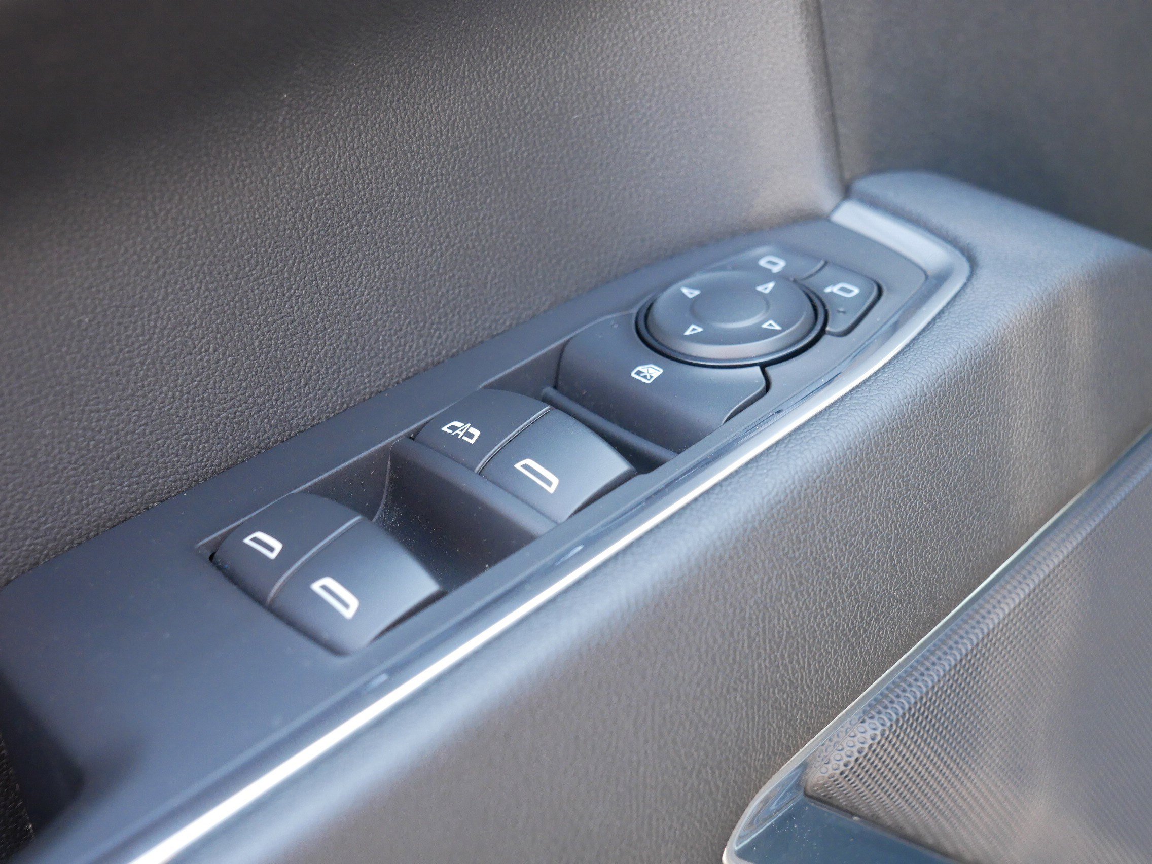 Used 2023 Chevrolet Silverado 1500 LT image 19