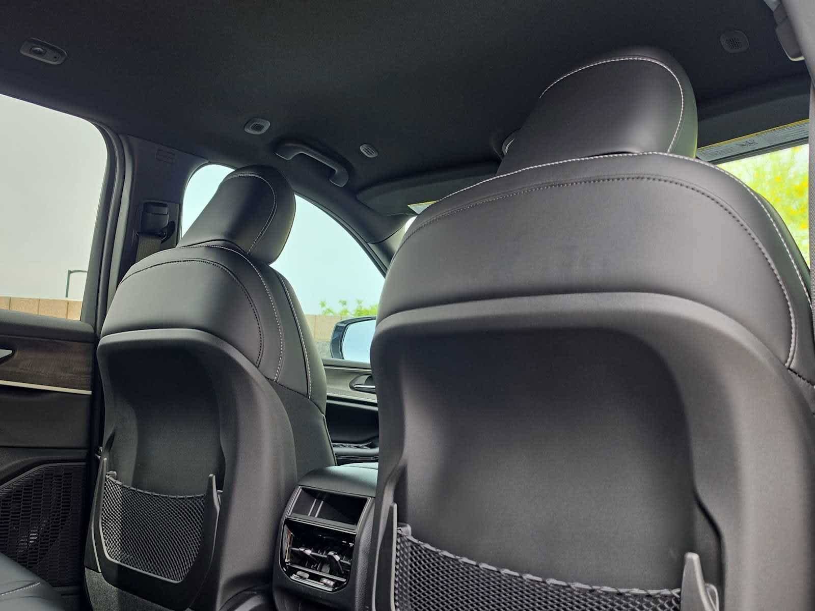 New 2026 Jeep Grand Cherokee Altitude AWD/4WD image 43