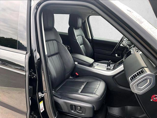 Used 2019 Land Rover Range Rover Sport SE AWD/4WD image 9