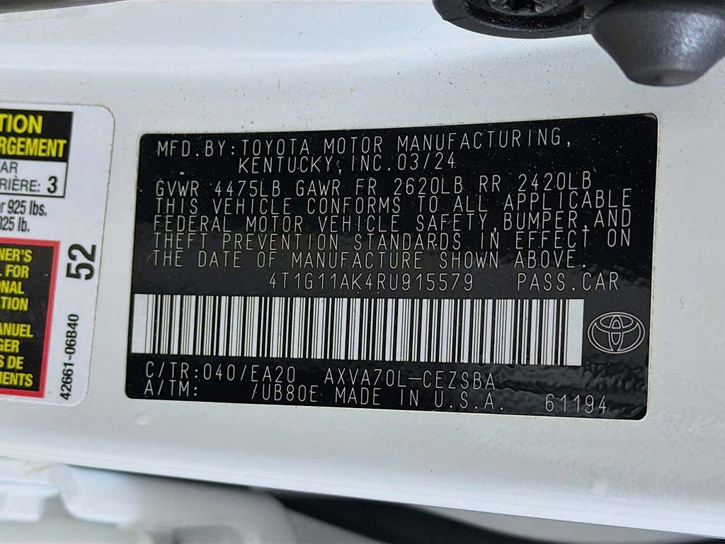 Used 2024 Toyota Camry SE FWD image 32