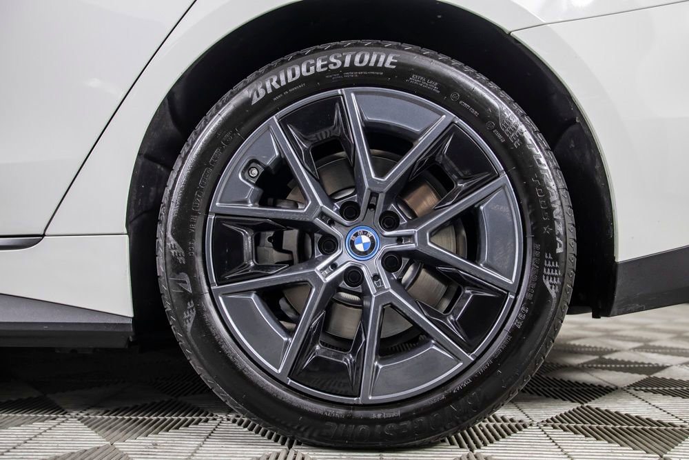 Used 2023 BMW i4 eDrive35 w/ Premium Package RWD image 40